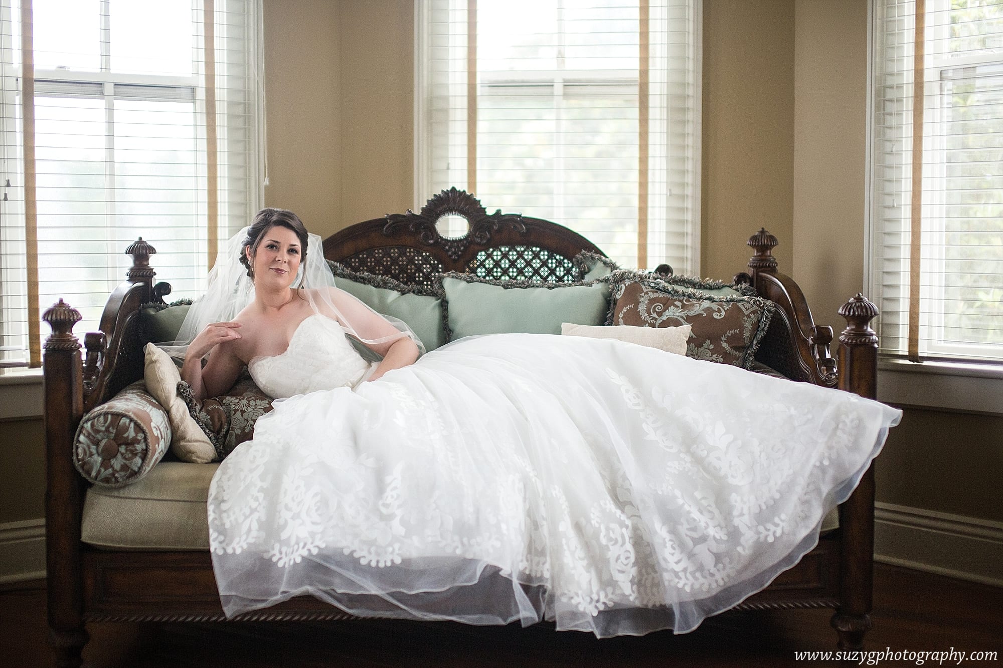 the caldwell house-bridal photography-abbeyville- weddings-suzy g-photography-suzygphotography-_0001